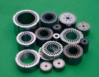 �մ��c����Ƭ��ճ����ʲô�z��