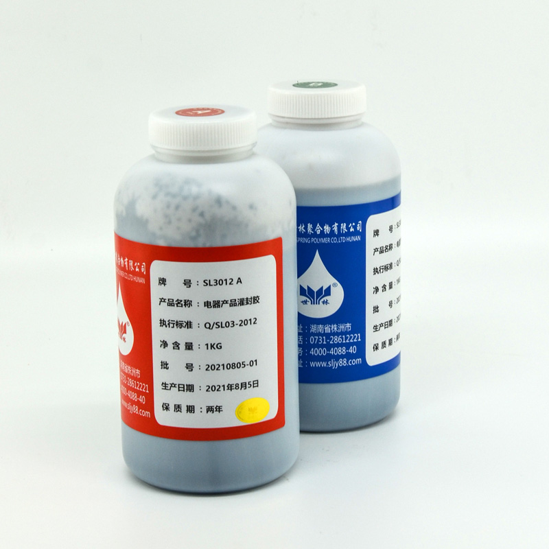 �������z