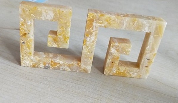 ��ʯ�c��ʯ��ճ���ܷ��z